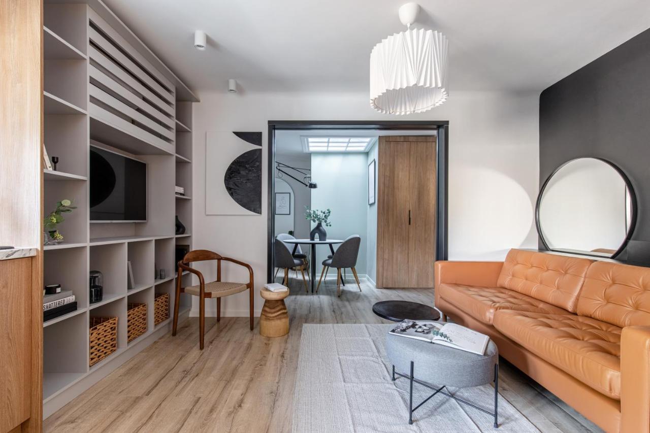 Downtown Story By Urbanesq Apartman Bukarest Kültér fotó